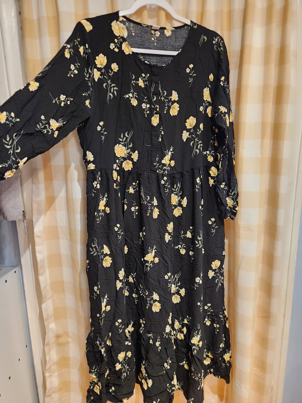 Old Navy Black Skirt with Yellow Floral Print Size L